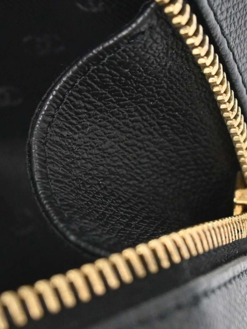 Chanel Black Leather Coco Button Multi Pouch 177915 - Picture 15 of 15